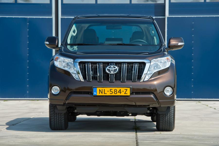  Toyota Land Cruiser Challenger 2017 года  (NL) (фото 4 из 9)